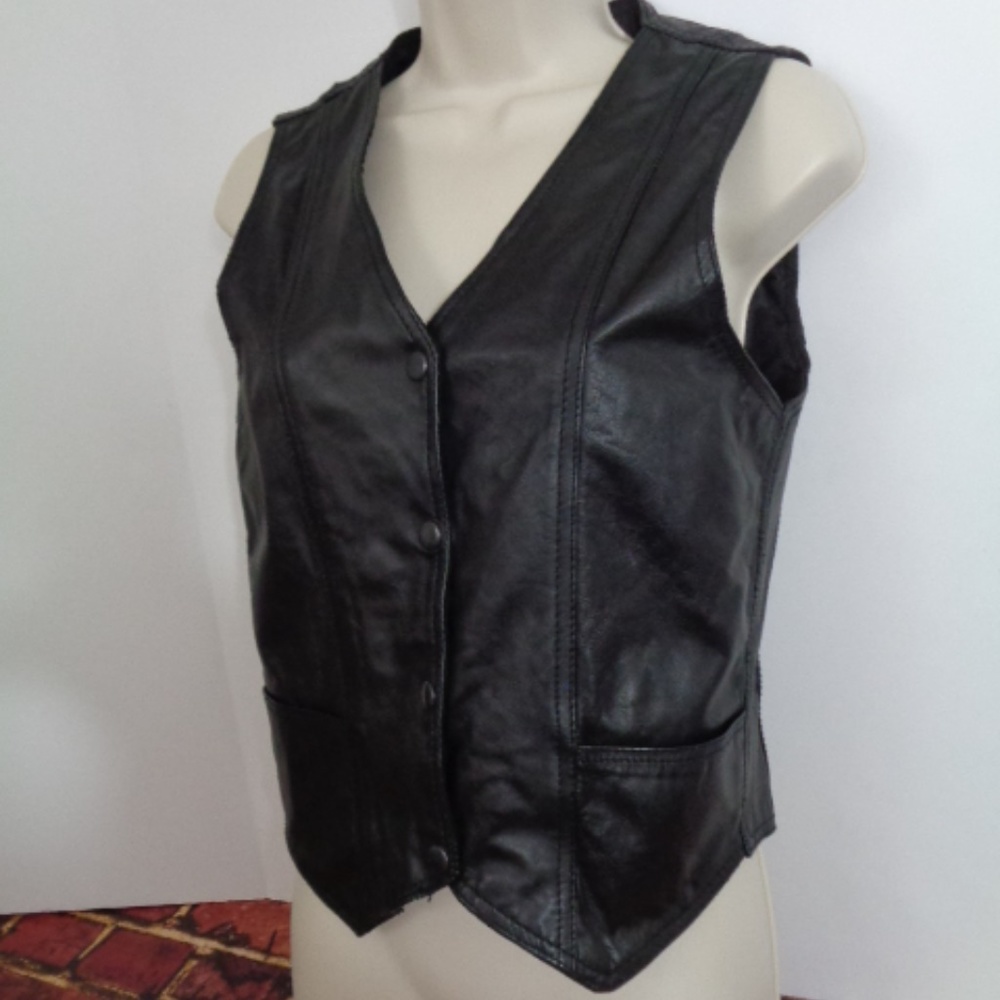 Womans Black Leather Motorcycle Vest Medium